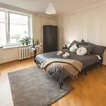 Historic 4-bedroom - Brivibas Boulevard Διαμέρισμα